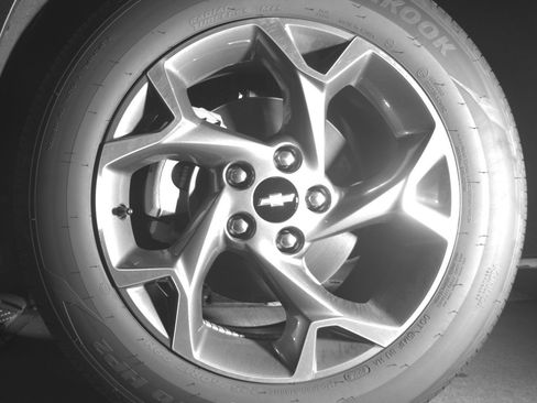 Used 2025 Chevrolet Trax LT w/ LT Convenience Package image 12