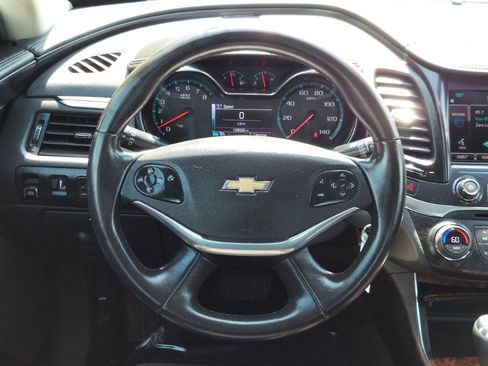 Used 2014 Chevrolet Impala LT w/ Premium Seating Package FWD image 12