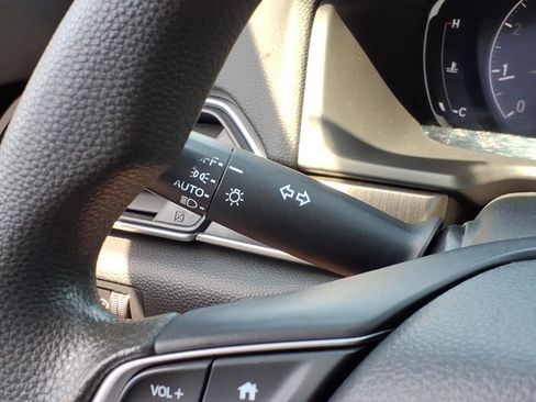 Used 2019 Honda Accord LX image 28