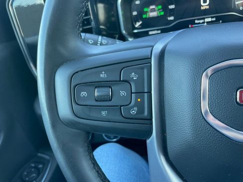 Used 2025 GMC Sierra 1500 SLT image 21
