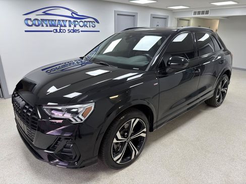 Used 2023 Audi Q3 2.0T Premium Plus w/ Premium Plus Package AWD/4WD image 2