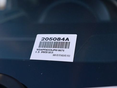 Used 2018 Mercedes-Benz Sprinter 3500 image 38