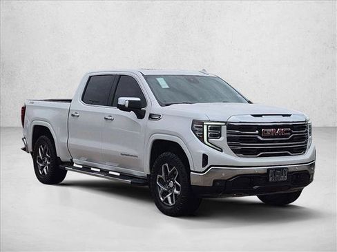 Certified 2024 GMC Sierra 1500 SLT AWD/4WD image 3