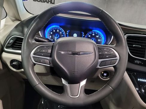 Used 2023 Chrysler Voyager LX FWD image 10