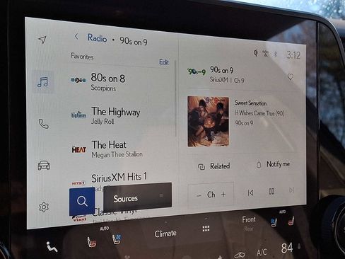 Used 2023 Lexus RX 350 Premium image 15