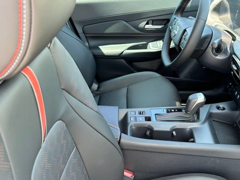 New 2026 Nissan Sentra SR FWD image 9