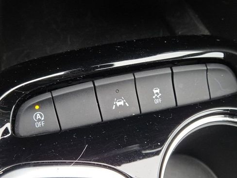 Used 2022 Buick Encore GX Preferred w/ Cold Weather Comfort Package image 8