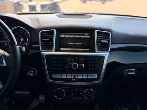 Used 2014 Mercedes-Benz GL 63 AMG 4MATIC image 44