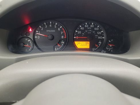 Used 2018 Nissan Frontier SV RWD image 23