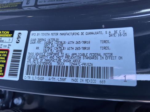 New 2025 Toyota Tacoma TRD Off-Road image 8