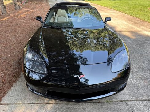 Used 2008 Chevrolet Corvette Coupe w/ Preferred Equipment Group RWD image 12