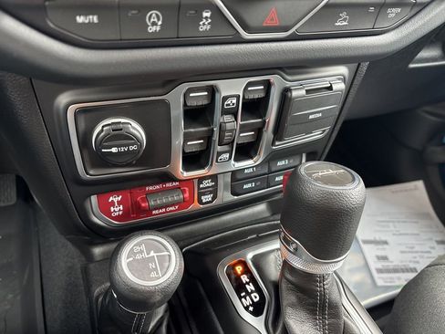 New 2026 Jeep Gladiator Rubicon AWD/4WD image 16