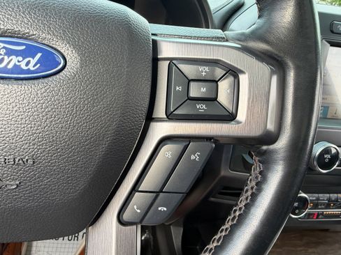 Used 2019 Ford Expedition Platinum AWD/4WD image 19