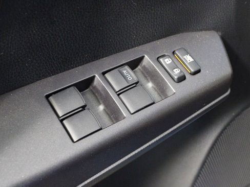 Used 2017 Toyota RAV4 XLE image 17