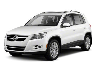 Used 2011 Volkswagen Tiguan SE