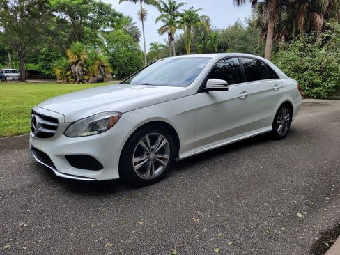 Used 2015 Mercedes-Benz E 350 Sedan image 3