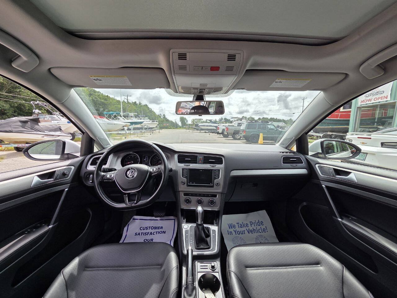 Used 2017 Volkswagen Golf SE FWD image 20
