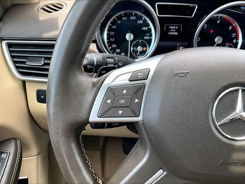Used 2015 Mercedes-Benz ML 250 BlueTEC 4MATIC image 23