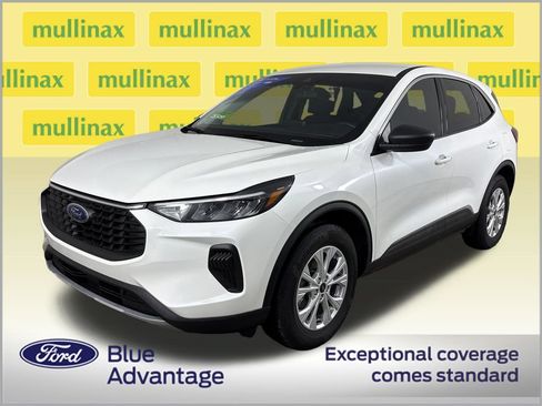 Certified 2023 Ford Escape Active AWD/4WD image 13