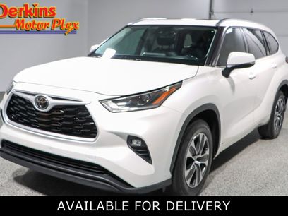 Used 2021 Toyota Highlander XLE