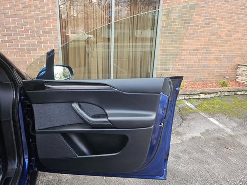 Used 2024 Tesla Model X image 62