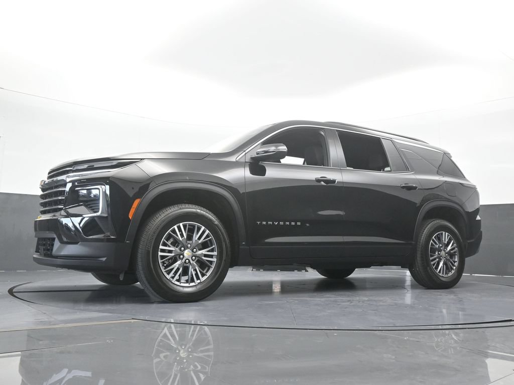 Used 2026 Chevrolet Traverse LT FWD image 55