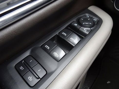 Certified 2021 Chevrolet Tahoe LT w/ LT Signature Package image 25