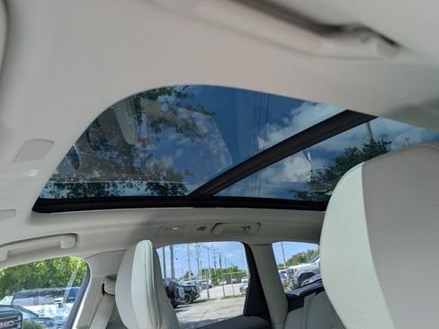 Certified 2023 Volvo XC60 B5 Plus w/ Climate Package AWD/4WD image 20