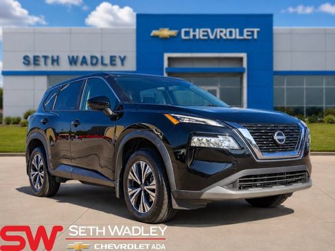 Used 2023 Nissan Rogue SV FWD image 1