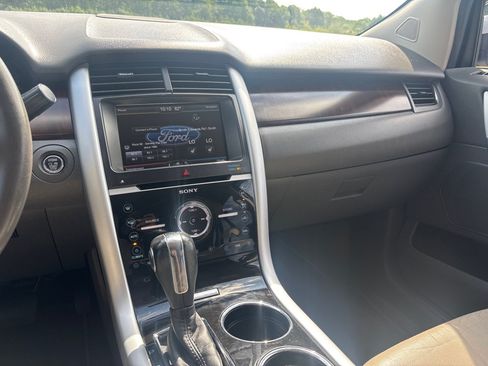 Used 2013 Ford Edge Limited FWD image 15
