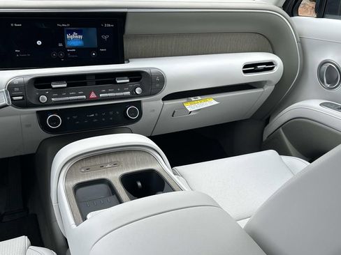 New 2026 Hyundai Palisade FWD Hybrid image 25