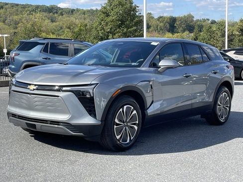 New 2026 Chevrolet Blazer EV LT image 3