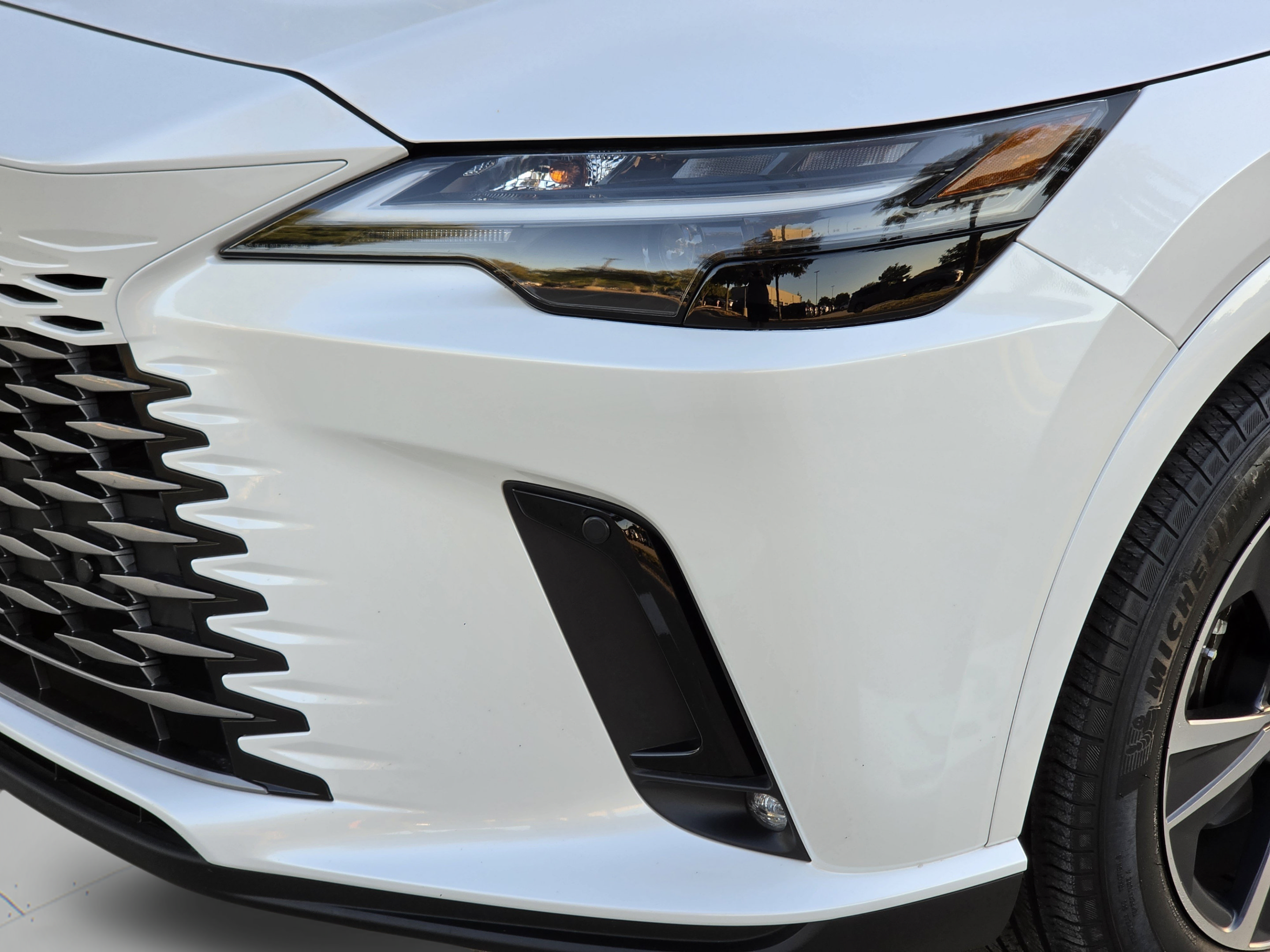 Used 2023 Lexus RX 350 Premium w/ Cold Area Package FWD image 6