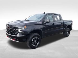 Used 2023 Chevrolet Silverado 1500 ZR2 w/ Technology Package AWD/4WD video 4