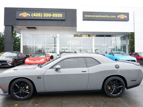 Used 2019 Dodge Challenger R/T Scat Pack w/ Stars & Stripes Edition image 3