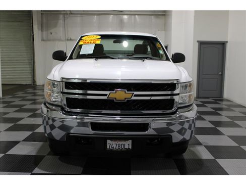 Used 2013 Chevrolet Silverado 2500 W/T image 2