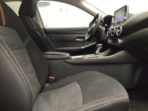 Used 2022 Nissan Sentra SR FWD image 21