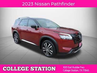 Used 2023 Nissan Pathfinder Platinum w/ Black Appearance Package