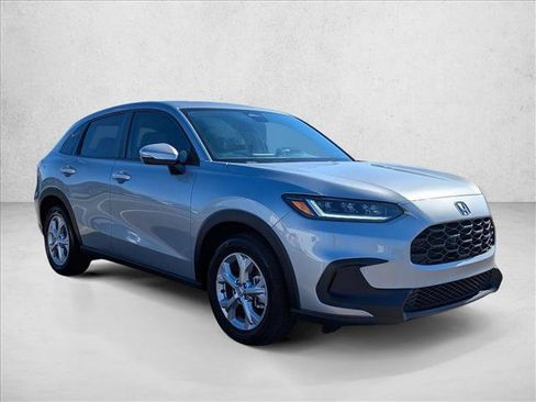 Used 2024 Honda HR-V LX image 3
