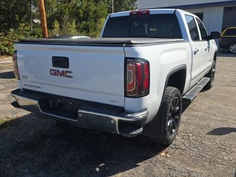 Used 2017 GMC Sierra 1500 SLT AWD/4WD image 3