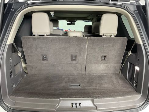 Certified 2021 Ford Expedition XLT RWD image 10