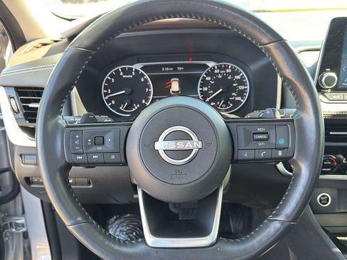 Used 2022 Nissan Rogue SV w/ SV Premium Package image 20