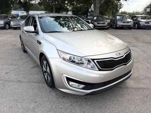 Used 2013 Kia Optima LX w/ Hybrid Convenience Pkg FWD image 3