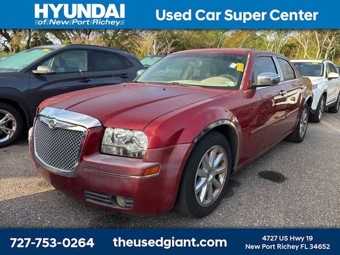 Used 2007 Chrysler 300 Touring L image 1