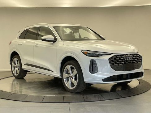 New 2025 Audi Q5 Premium Plus image 9