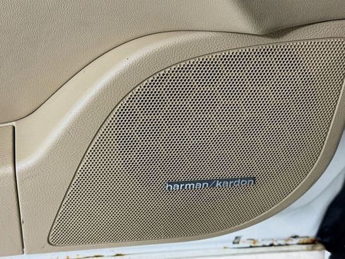 Used 2010 Buick LaCrosse CXL w/ Luxury Package image 22