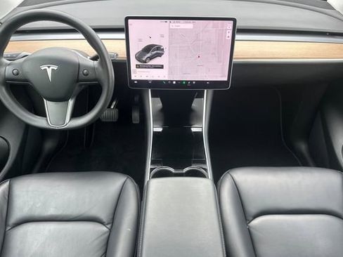 Used 2020 Tesla Model Y Long Range image 5