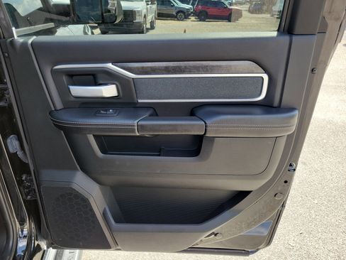 Used 2020 RAM 3500 Big Horn w/ Level 2 Equipment Group image 25