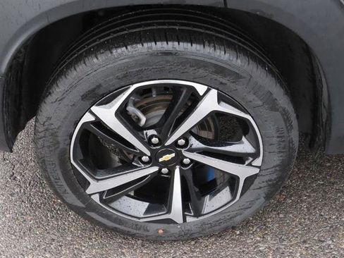 Certified 2023 Chevrolet TrailBlazer RS w/ Sun and Liftgate Package image 11