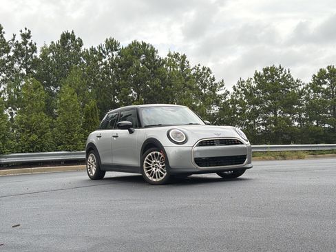 Used 2025 MINI Cooper S FWD image 6